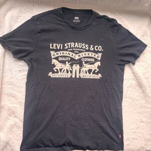 Levi's Black Original Riveted Quality Clothing Graphic T-Shirt Size M